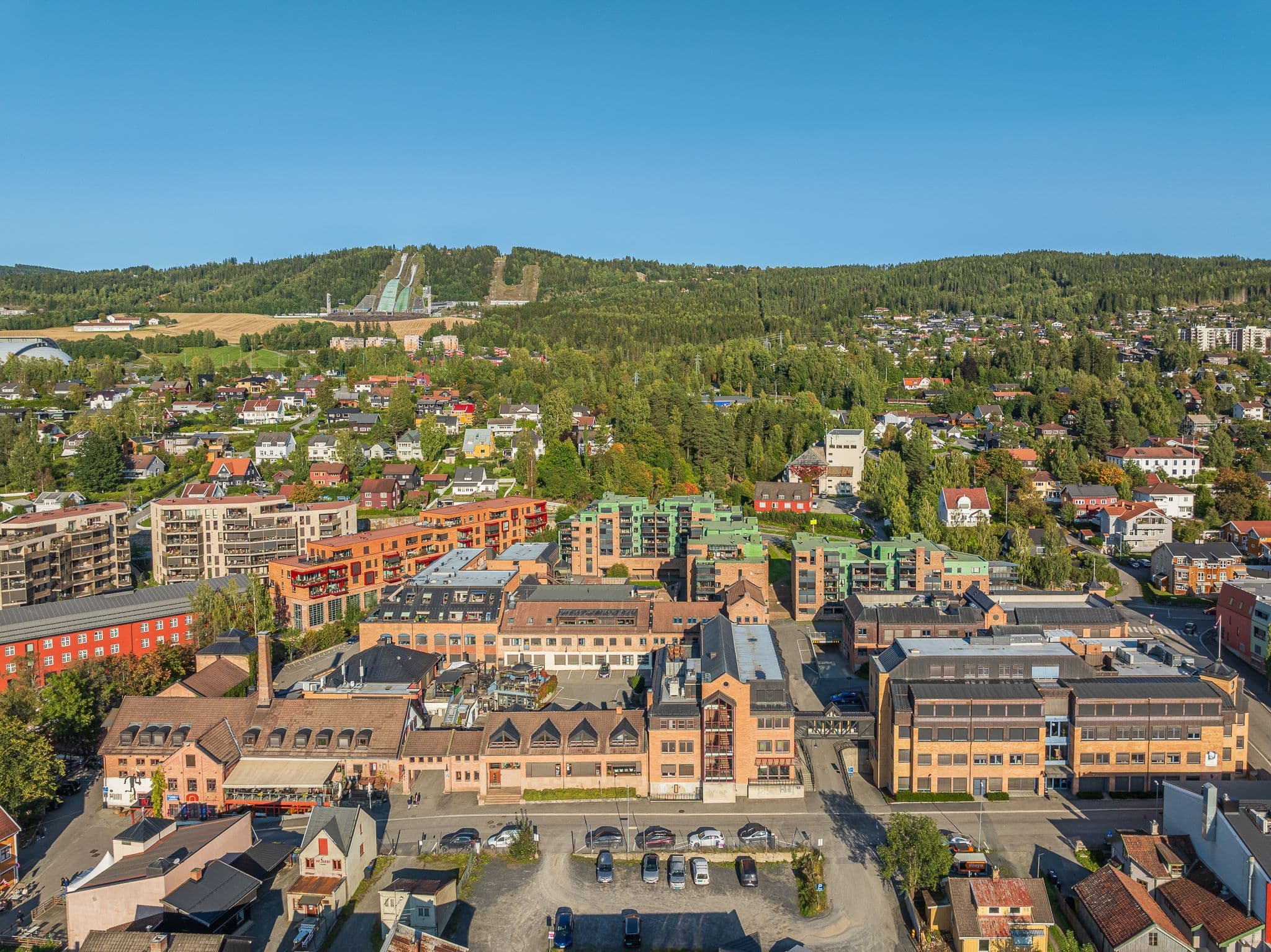 Bryggeriet oversiktsbilde med hoppbakken